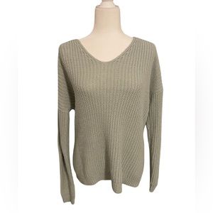 GREAT QUALITY HIPPIE ROSE SWEATER MEDIUM TIE BACK